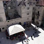 아파트 Piazza Old Town