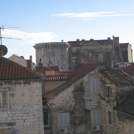 Апартаменты Piazza Old Town Сплит