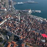 Apartment Piazza Old Town Split